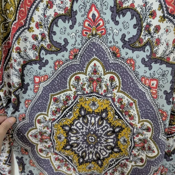 Free People Chase Me Paisley Print Long Sleeve Turtleneck Top Jersey Knit Small - Picture 4 of 9